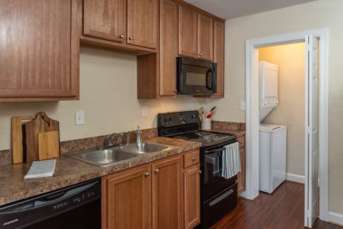kitchen at walkers chase townhomes